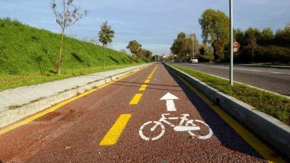 Collegamento della pista ciclabile da via Benedetta a via Burla
